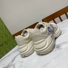 Guci Rhyton sneaker with Snake print
