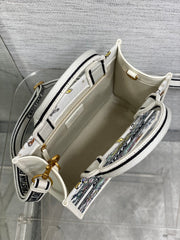 Diour Small Vertical Book Tote - Multicolor Floral Embroidery