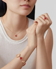 Van Cleef Sweet Alhambra Pendant