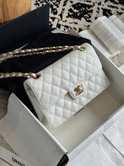 Chanl Classic Double Flap Bag - white & Gold Hardware