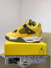 Nik Air Jordan 4 Retro Sneaker "Lightning"