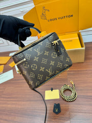 Lous Vuitton Vanity PM monogram