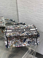 Diour Book Tote "Lucky Dior" - White Pixel Motif