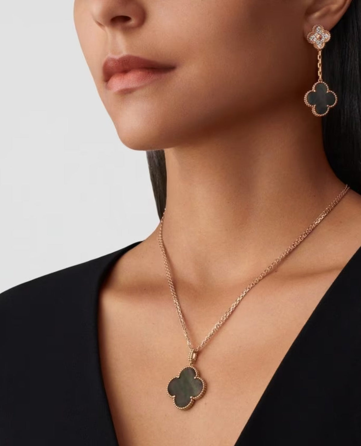 Van Cleef Magic Alhambra Long Pendant