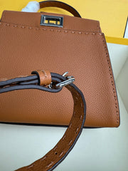 Fend Peekaboo Soft Bag - Brown